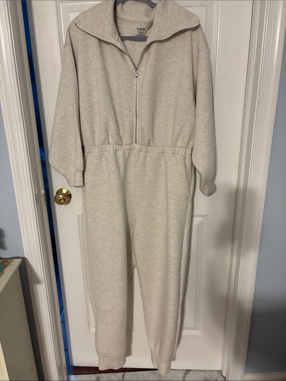 Old Navy Neutral Cream Bounce Fleece Jumpsuit Women’s Petite L NWT